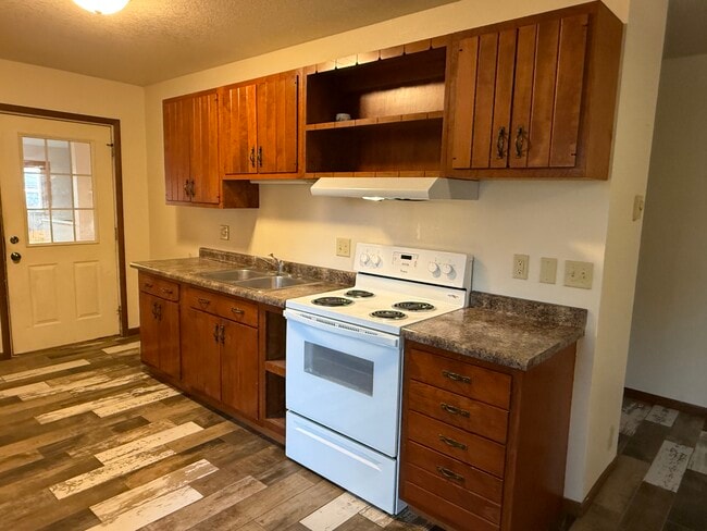 Building Photo - 619 Rose St Rental