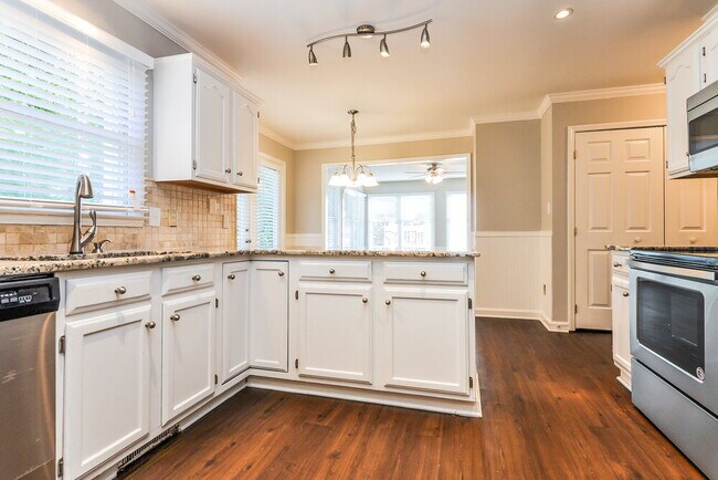 Photo - 3437 Singleleaf Ln