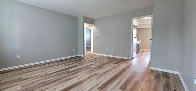 Photo - 3030-3032 Creekview Circle Unit 3032