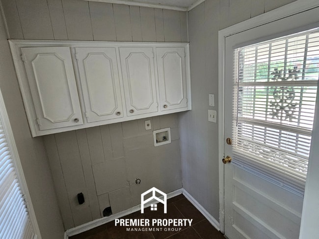 Photo - Spacious 4BR/2BA Home Near Hickory Hill | 1,805 Sq Ft, Hardwood Floors & Formal Dining Area