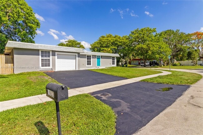 Photo - 7913 NW 72nd Ave House