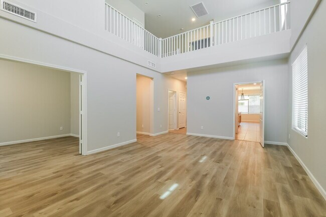 Photo - 3441 W Galvin St