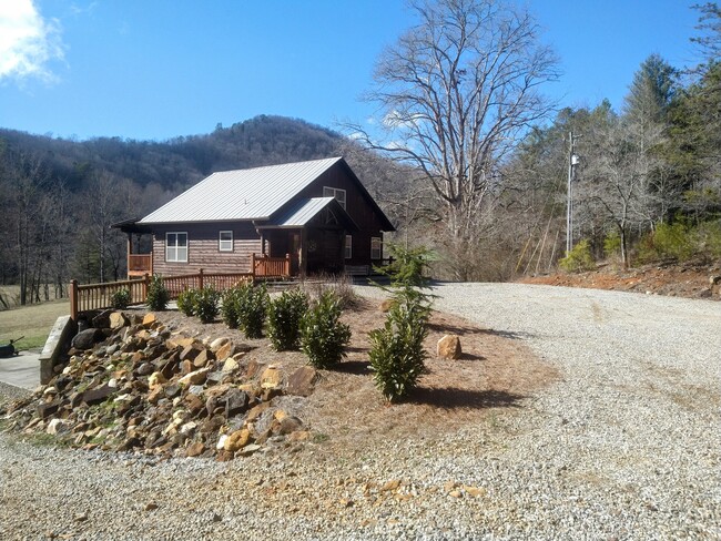 Photo - 1509 Cat Gap Rd