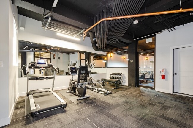 Photo - 7645 N Sheridan Rd Unit 102