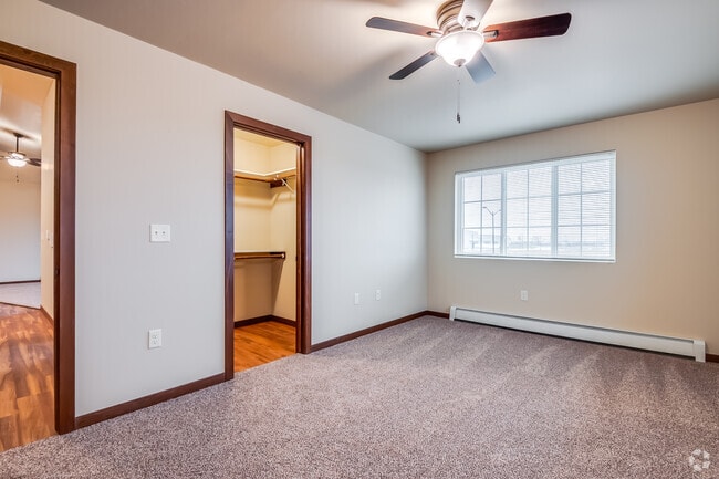 2BR, 2BA - 1,150SF - Bedroom