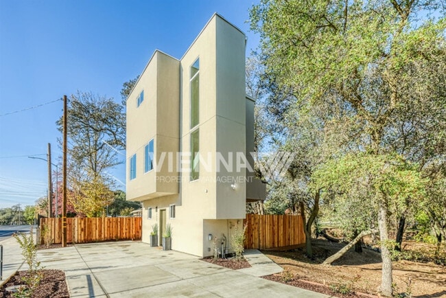 Photo - 7437 Antelope Rd