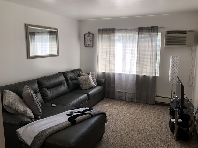 Photo - 436 Lodi St Apartments Unit 9