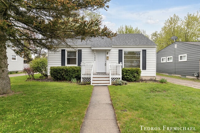 Photo - 1302 Griswold St SE House