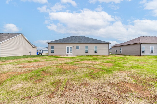 Photo - 611 Victoria Wy