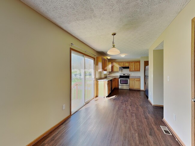 Photo - 8245 Crete Ln