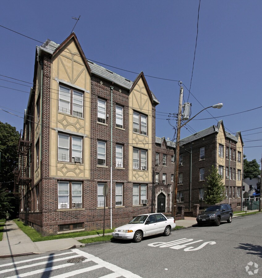 Photo - Heberton Apartments