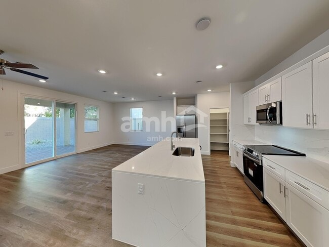 Photo - 5820 Fly Fisher St