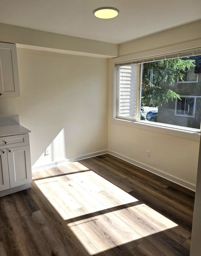 Photo - Meydenbauer Court Apartments