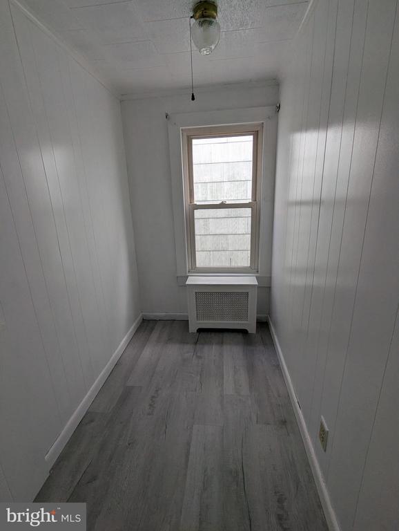 Photo - 325 Lewis St