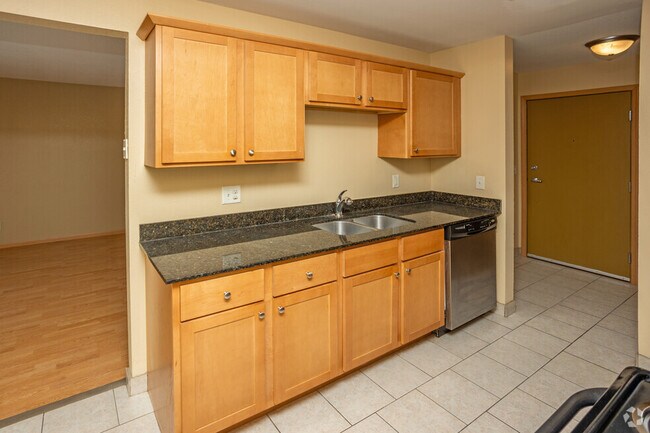 1x1 kitchen - Gateway Commons