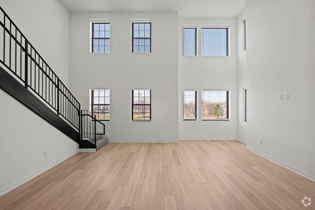 Building Photo - 3009 N Oak Trafficway Rental