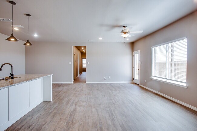 Like-New Construction 3/2/2 in Shallowater!
