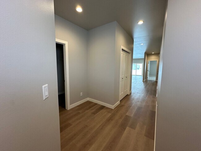 Photo - NEW CONSTRUCTION - 3 bdrm/2 bath Home - MOVE IN READY!