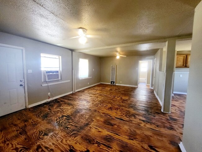 Photo - 1513 Sycamore St