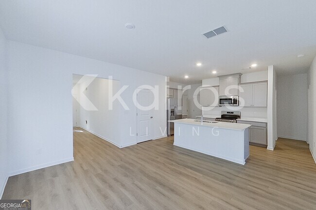 Photo - 216 Birch Ave