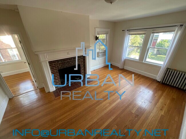 Living Room - 46 Radnor Rd Unit 1