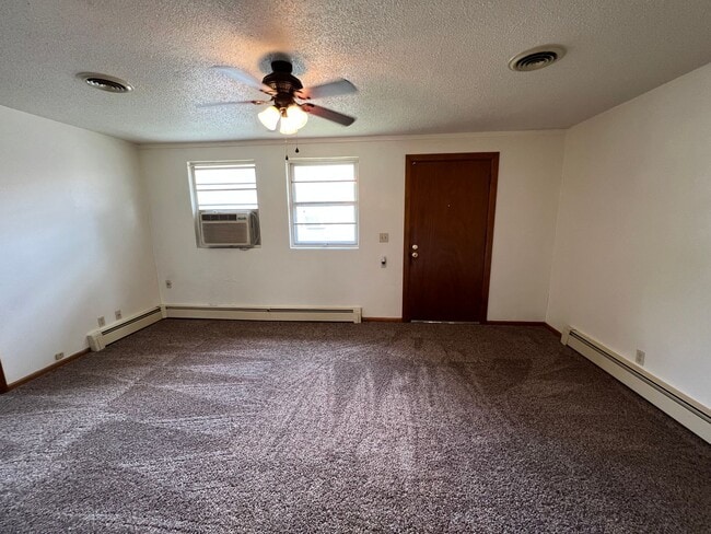 Photo - 824-824.5-8245 W 11th St Unit 824.5