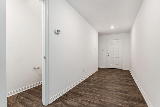 9213 Marilyn Pl