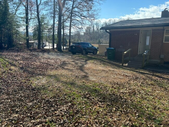 Photo - 820 Mills Gap Rd