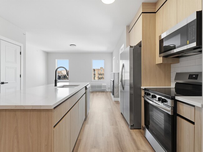 Photo - 304 61st St Unidad 2D