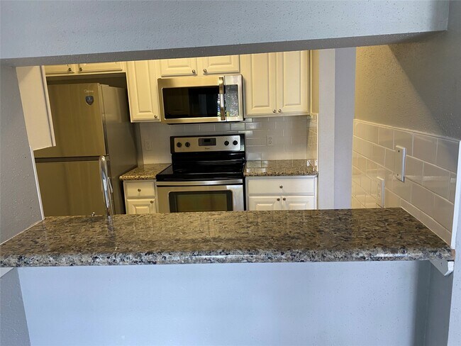 Photo - 6633 W Airport Blvd Unidad 903