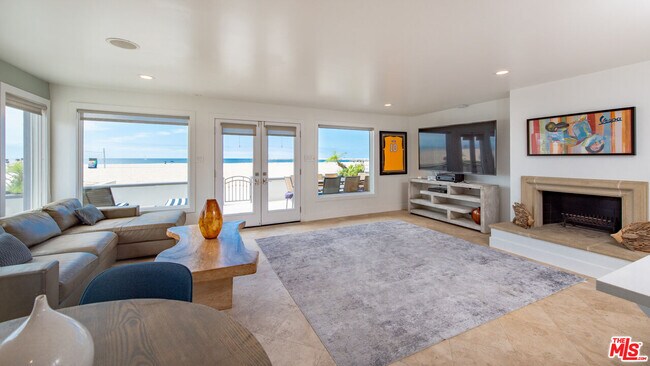 6419 Ocean Front Walk