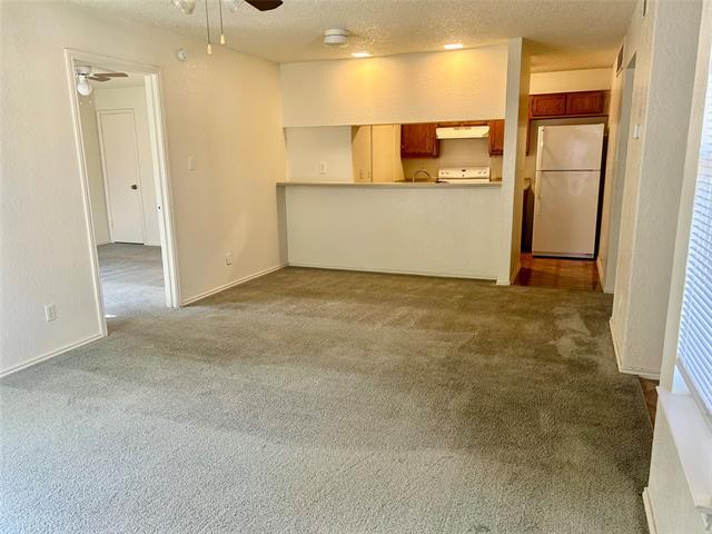 Photo - 411 Crestline Dr