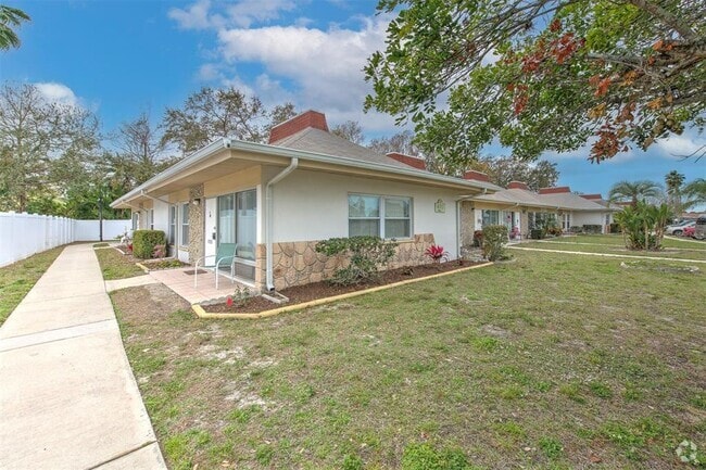 Building Photo - 4313 Tahitian Gardens Cir Unit A Rental