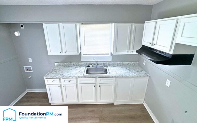 Photo - 1748 Benning St