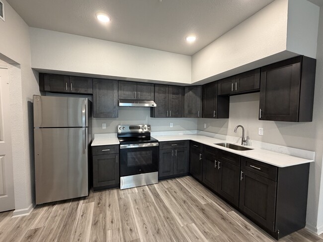 Photo - Moultrie Vista Apartments