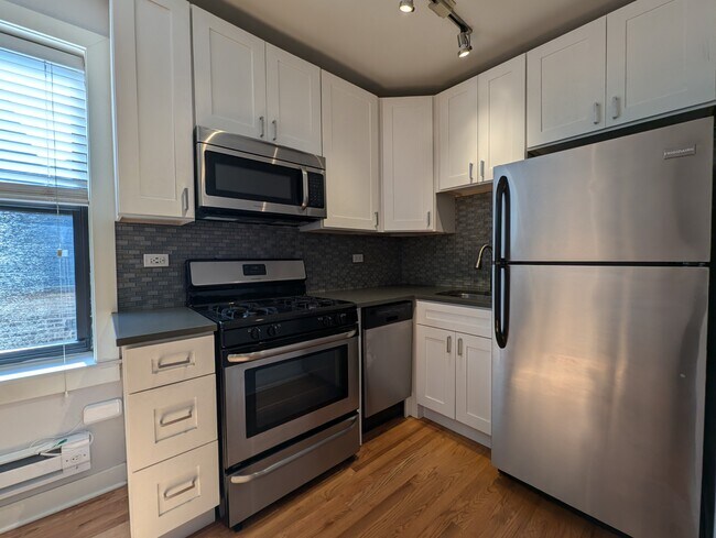 Photo - 2430 N Kedzie Blvd