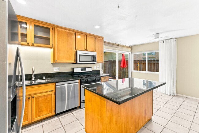 Photo - 11770 Treeview Pl