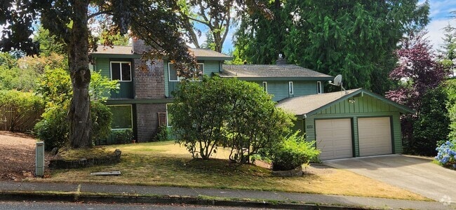Building Photo - Beautiful 5 bed 3 bath Kirkland single fam... Rental
