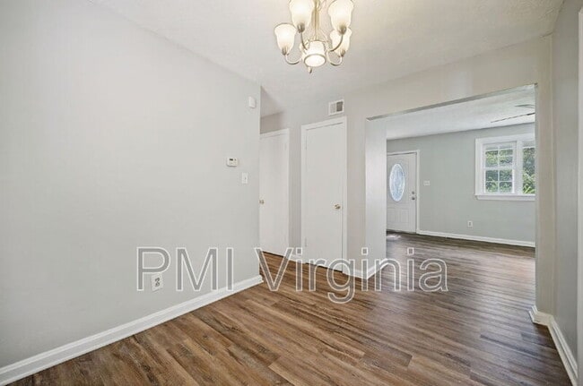 2312 Calvin Ave