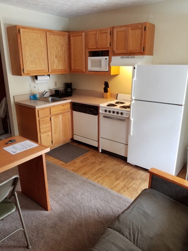 Photo - Efficiency Apt Close to Campus!