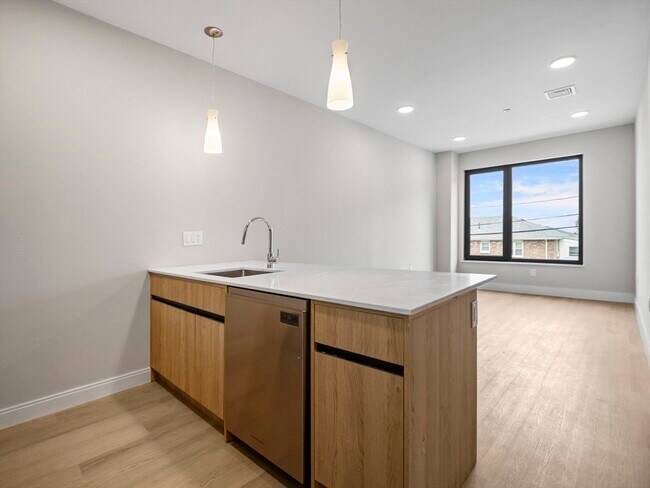 Photo - 249 Corey Rd Unidad 105