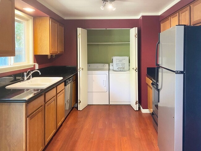 Photo - Darling 2 bedroom condo with fenced yard