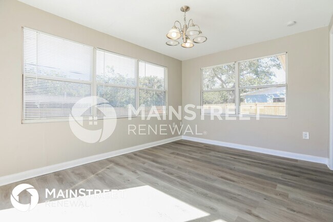 Photo - 2720 Gentian Rd