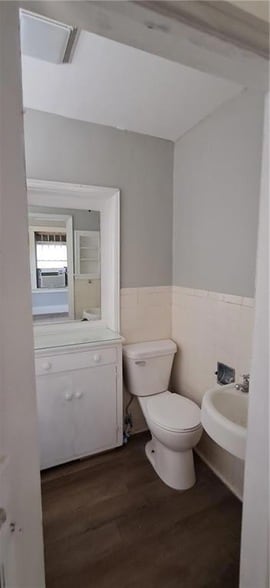 Photo - 3012 Felix St Unidad 4