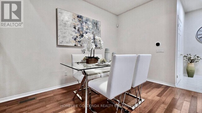 Photo - 73 Snowdon Cir