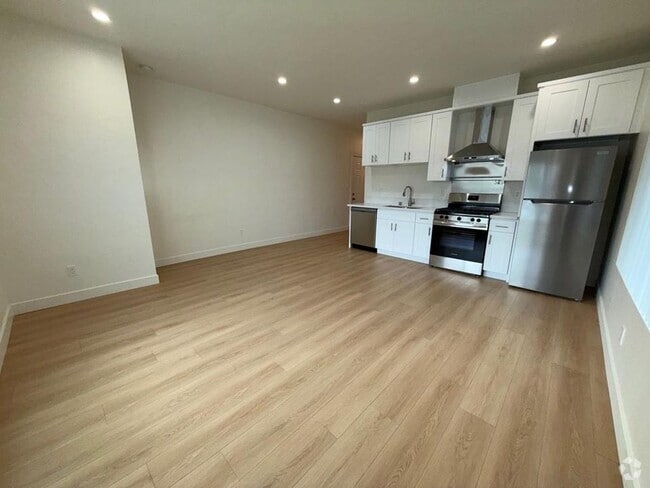 Building Photo - 1327 N Kingsley Dr Unit 2 Rental