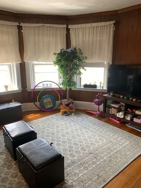 Building Photo - 264 Aspinwall Ave Unit 4 Rental