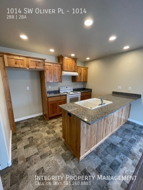 Photo - 1014 SW Oliver Pl Unit 1014