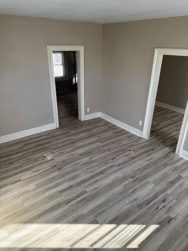 Photo - 1832 Franklin Ave