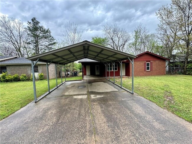 Photo - 10 Lura Ln